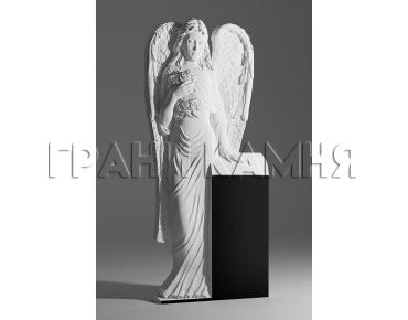 Вертикальный гранитный памятник резной с ангелом № 52/10