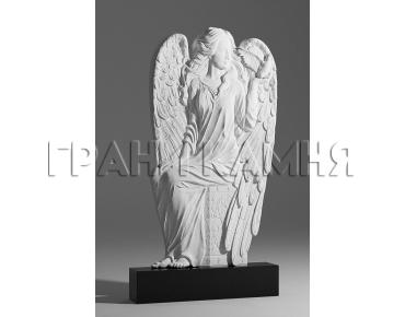Вертикальный гранитный памятник резной с ангелом № 54/10