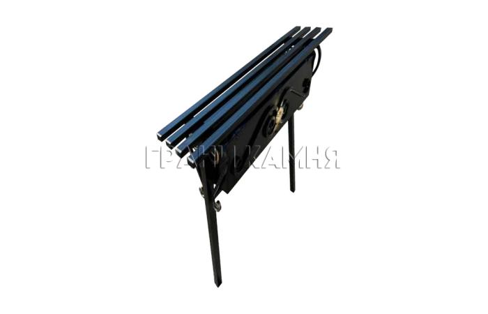 Скамейка на кладбище с ящиком №8