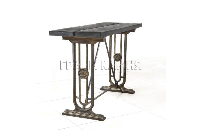 Чугунная скамейка на могилу