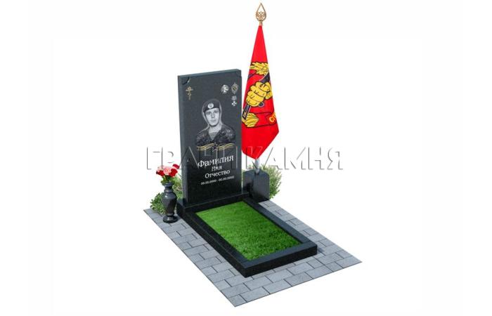Вертикальный гранитный памятник резной военнослужащему ПДВ №2