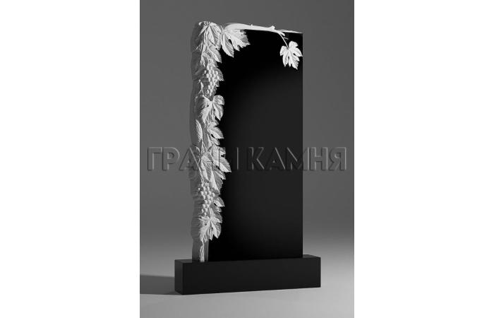 Вертикальный гранитный памятник резной № 5/10