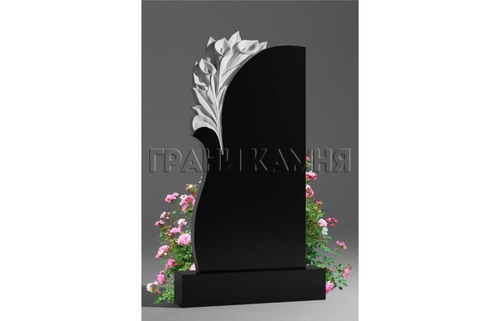 Вертикальный гранитный памятник резной с цветами № 37/10